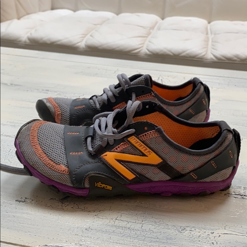 New balance vibrant running shoes